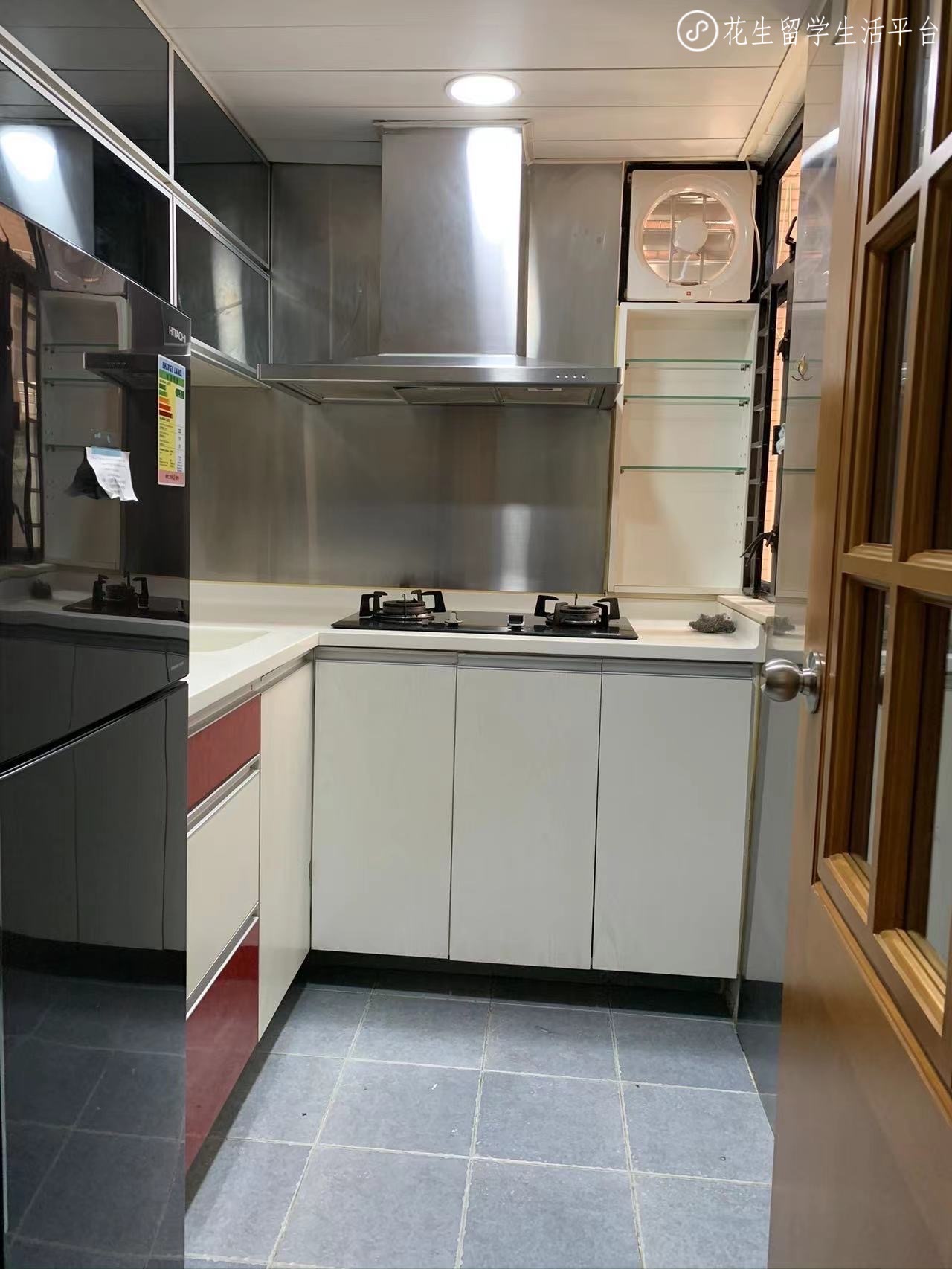 打折出租新港城中心朝南山景房单间/大型商场地铁上盖/直通红磡/楼下巴士十分钟直达中大