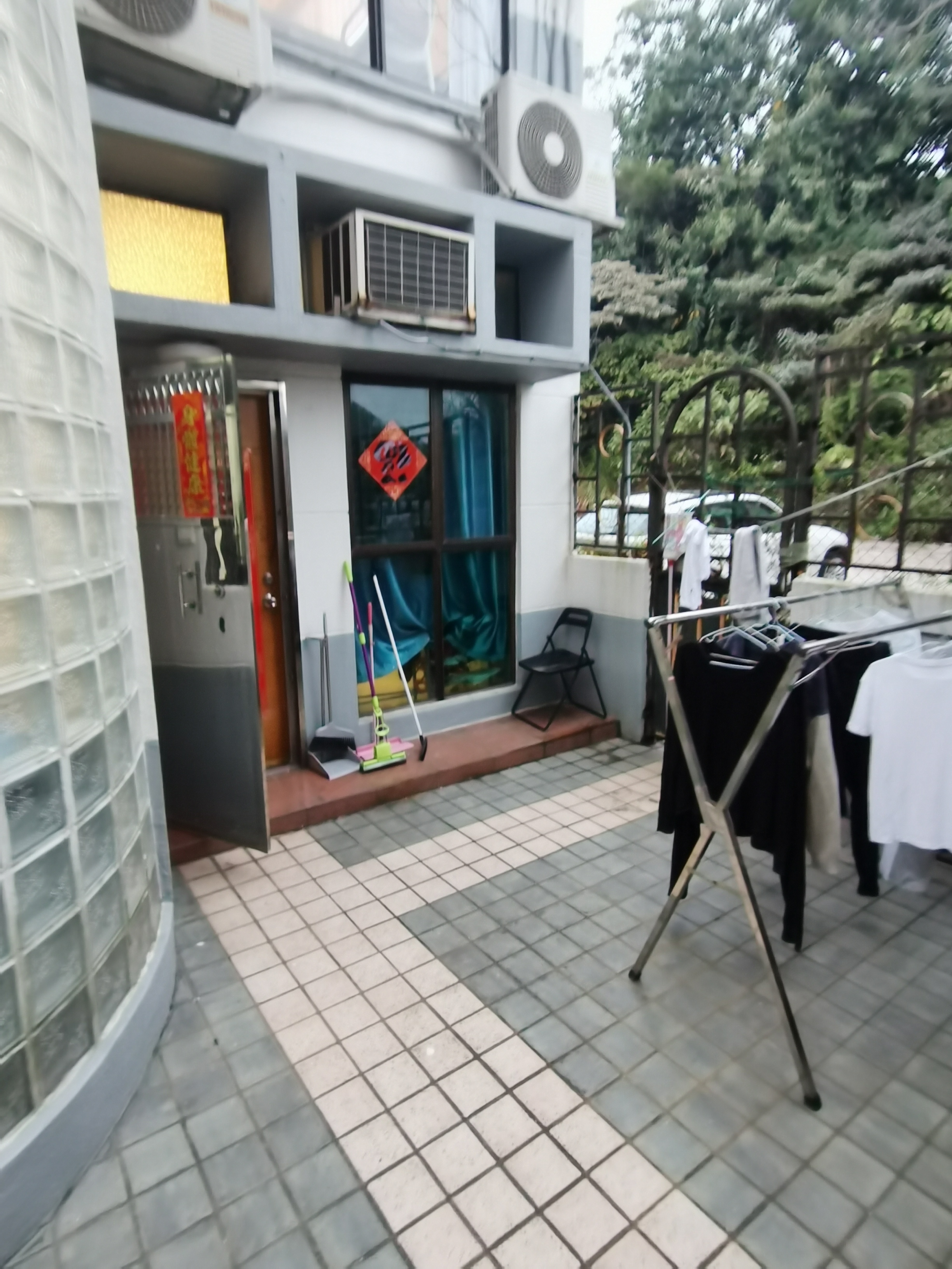【近港科，花园洋房，75折转租】银湾花园双人间一个，拎包入住，3000HKD，让利25%+。双人间10平，公共区域40平+，厨卫+储物间+庭院，最高可容纳20人