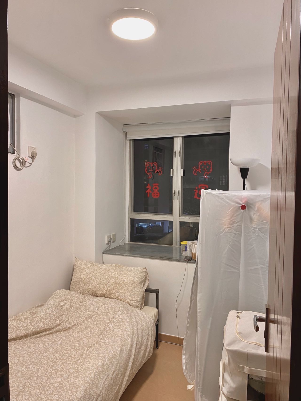 【转租】一房一厅（含2床/床垫）港大/西环/中环/湾仔