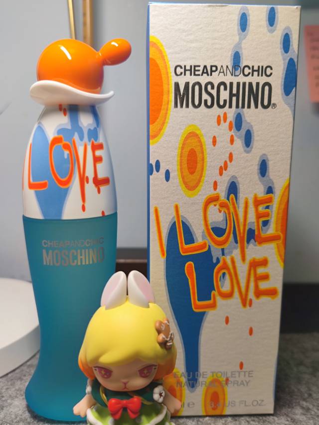 moschino香水