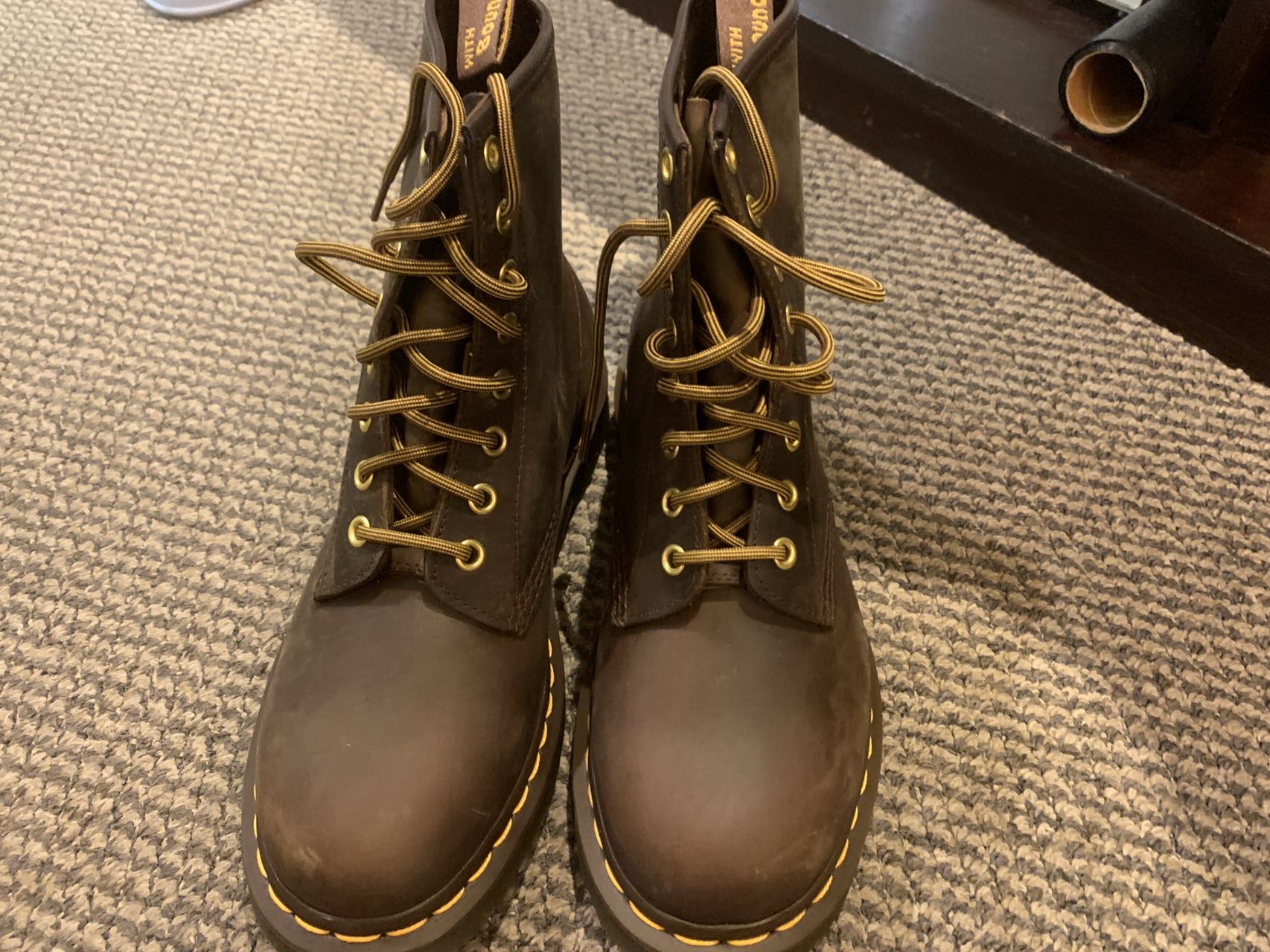 Dr.martens马丁靴疯马皮