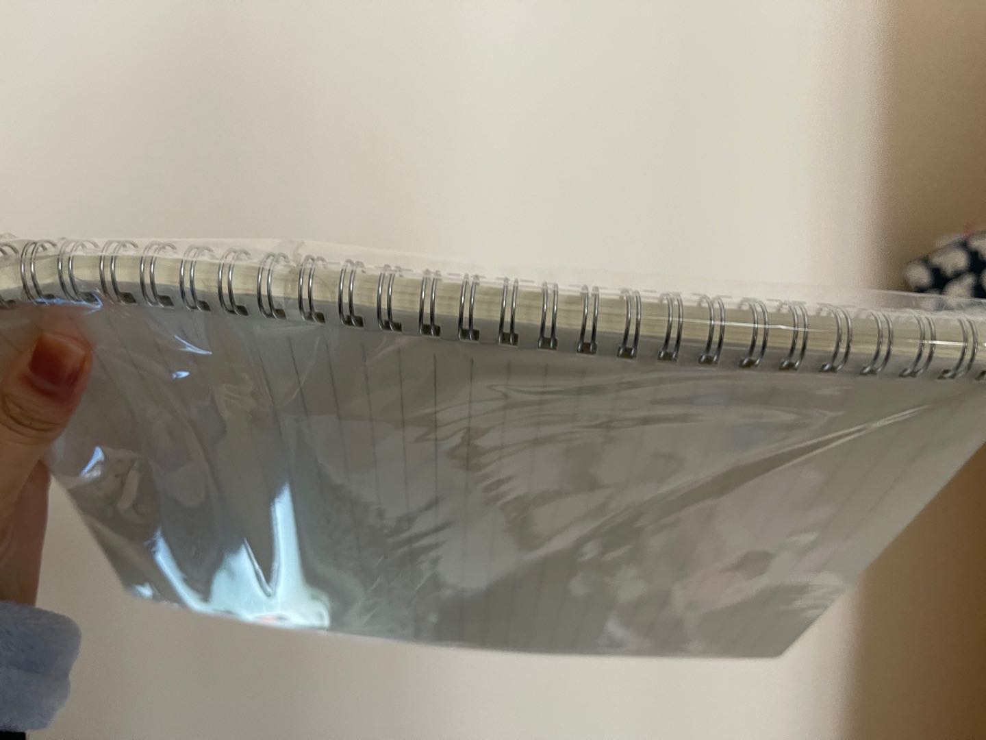 全新写字纸和一个全新的本子📒