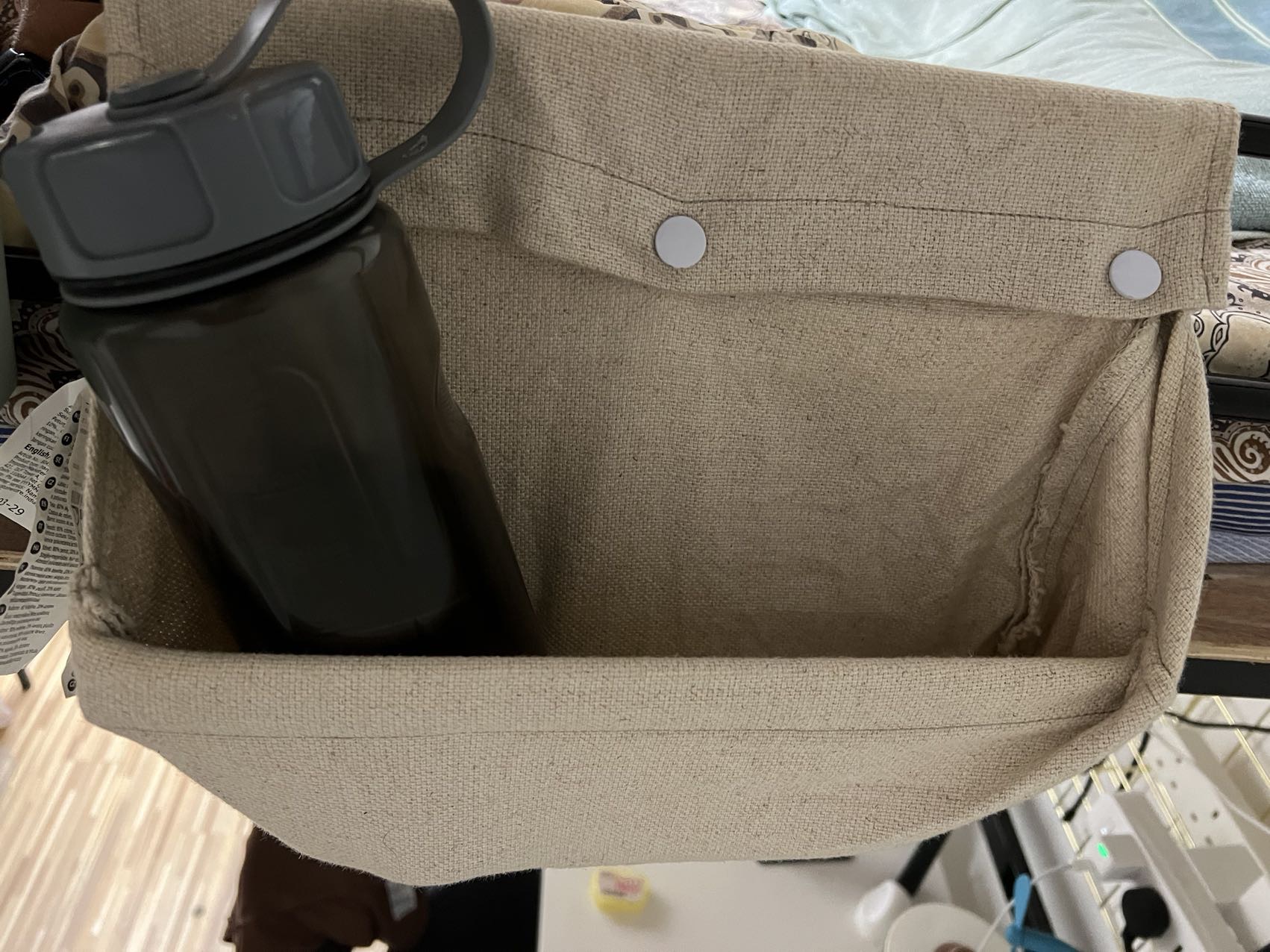 宜家床上置物架